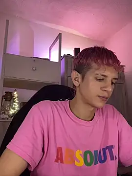 tylernova online show from December 5, 3:59 am