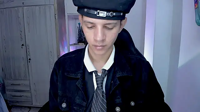 tylernova online show from January 12, 3:23 am