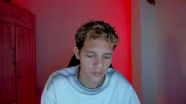 tylernova online show from February 18, 4:30 am