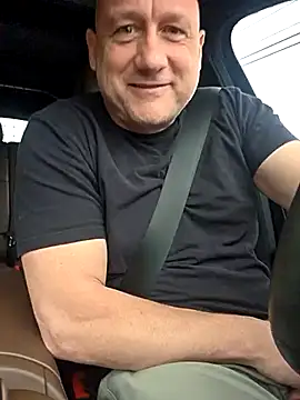 Snapshot of akstr8 chatting on March 26, 5:29 pm akstr8 online show from March 26, 5:29 pm