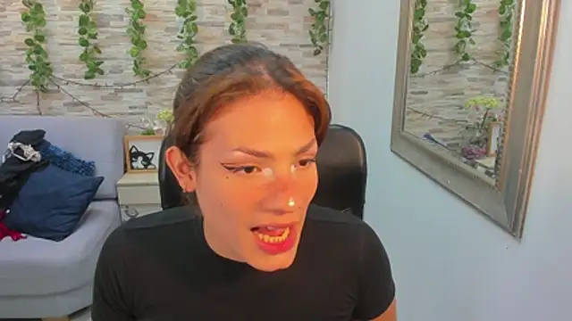 KassMonroe online show from December 16, 9:09 pm