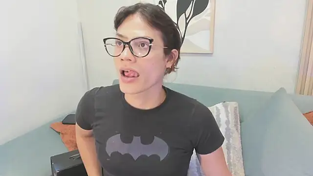 KassMonroe online show from May 5, 7:55 pm