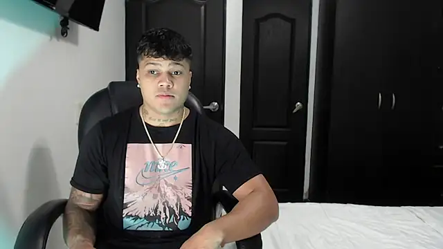 Boyhot 00 online show from October 17, 2:15 am