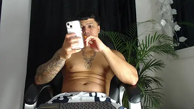 Boyhot 00 online show from February 21, 1:50 am