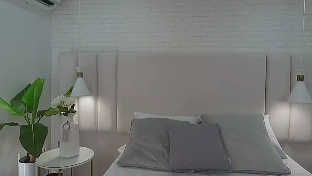 nina gb online show from March 2, 8:37 pm