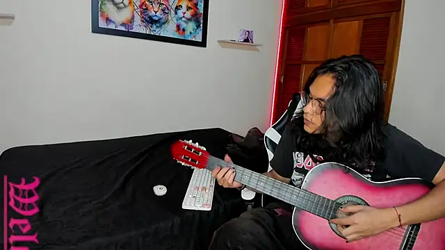 tom 1945 online show from December 23, 6:55 am