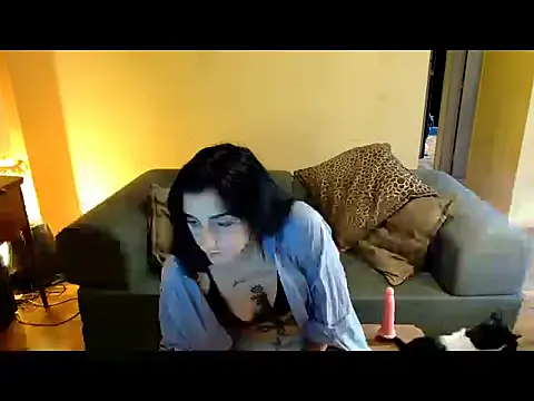 callmevictoria online show from November 7, 3:45 pm