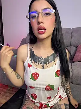 Lucy 699 online show from May 15, 6:42 am