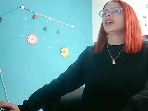 Snapshot of dayra_velez chatting on October 9, 1:53 pm dayra velez online show from October 9, 1:53 pm