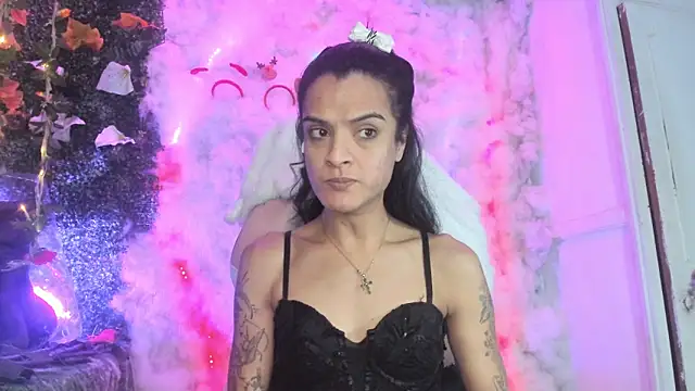 ZAMMIRA online show from January 18, 5:44 am