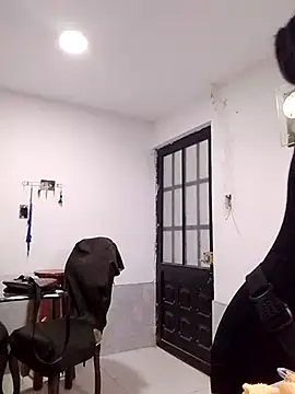 Snapshot of you_yuyuu chatting on April 1, 2:36 pm you yuyuu online show from April 1, 2:36 pm