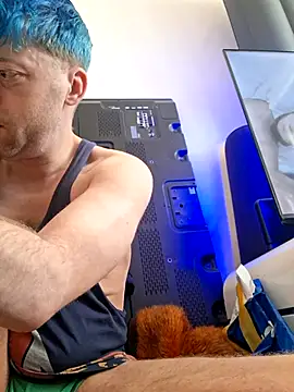 Snapshot of DelayedAnalog720 chatting on January 18, 11:03 am DelayedAnalog720 online show from January 18, 11:03 am