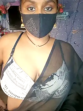Snapshot of Sweet-Maddlina chatting on July 8, 6:18 am Sweet-Maddlina online show from July 8, 6:18 am