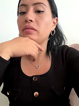 saris moon online show from October 21, 5:24 pm