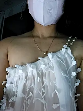 Snapshot of VenusCara99 chatting on October 29, 5:25 pm VenusCara99 online show from October 29, 5:25 pm