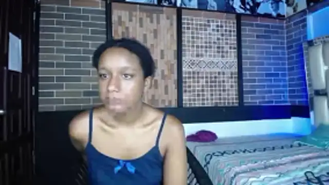 millysweetass online show from November 20, 1:33 pm