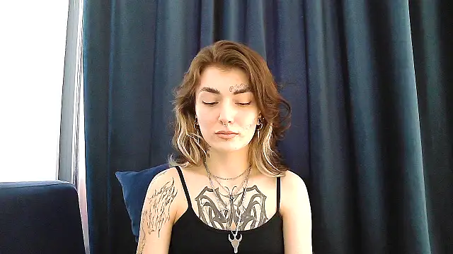 Belynora online show from February 12, 9:04 am