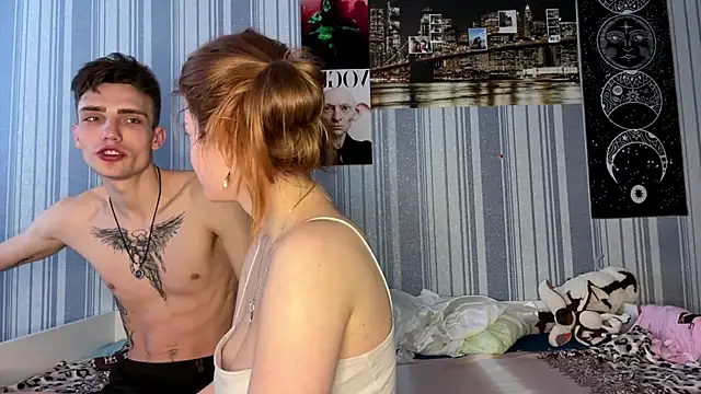 EmiliaCouple online show from March 4, 7:36 am