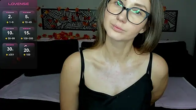 NikkiKiss   online show from November 2, 2:25 am