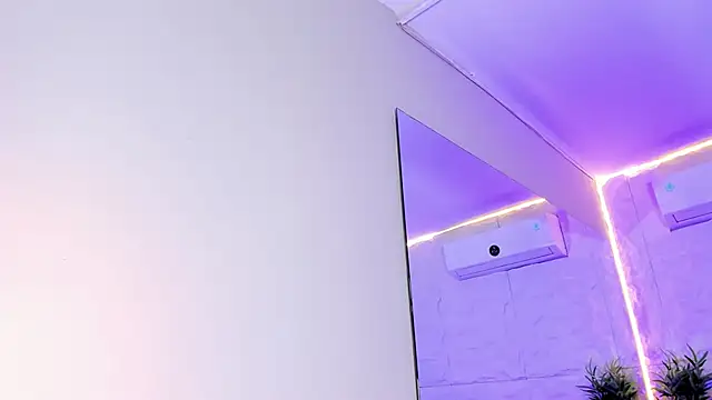 Snapshot of HasleyCarter chatting on December 15, 10:47 pm HasleyCarter online show from December 15, 10:47 pm