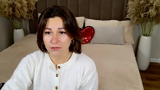 EdenSolis online show from November 16, 9:04 am