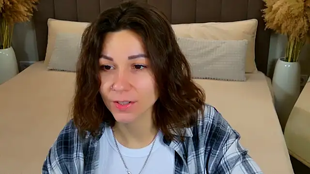 EdenSolis online show from March 31, 7:09 am