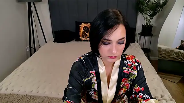 Snapshot of BaileeLynn chatting on October 18, 11:33 am BaileeLynn online show from October 18, 11:33 am