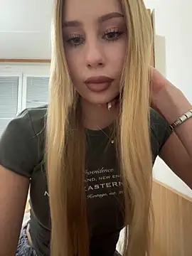 JudithCarly online show from April 1, 9:34 pm