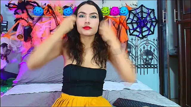 Snapshot of SammyRose_1 chatting on October 19, 1:12 pm SammyRose 1 online show from October 19, 1:12 pm