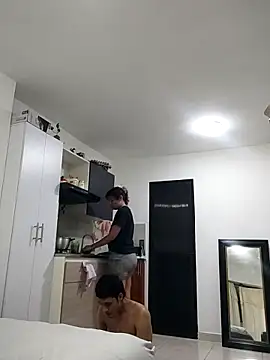 Snapshot of Cev_Am99 chatting on December 15, 10:03 pm Cev Am99 online show from December 15, 10:03 pm