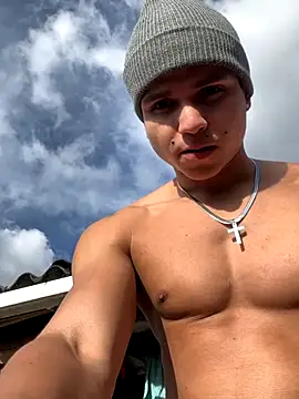 mirallesandbig online show from October 19, 9:15 pm