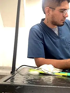 mirallesandbig online show from November 13, 5:23 pm