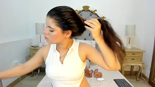 mary joseph online show from December 19, 8:05 pm