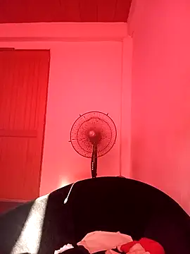 Snapshot of Zeven777 chatting on October 18, 9:15 pm Zeven777 online show from October 18, 9:15 pm