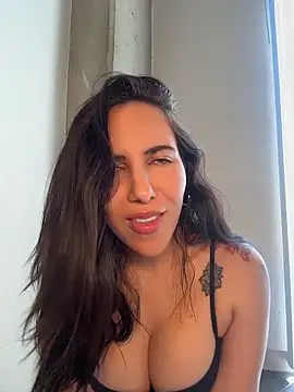 Lolathebaddie online show from May 12, 4:48 pm