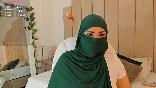  naylaa  online show from November 29, 4:04 am