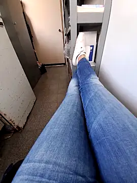 Snapshot of Michelle77_2024 chatting on October 27, 10:08 am Michelle77 2024 online show from October 27, 10:08 am