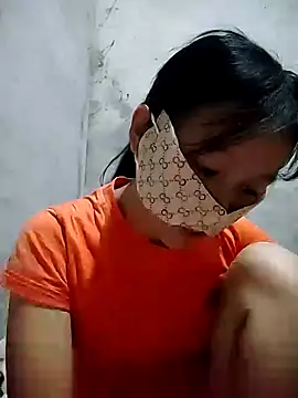 Snapshot of N-te123 chatting on October 29, 2:14 am N-te123 online show from October 29, 2:14 am