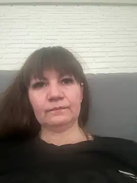 Butterfly8385 online show from March 6, 8:55 am