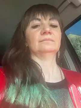 Butterfly8385 online show from March 18, 10:40 am