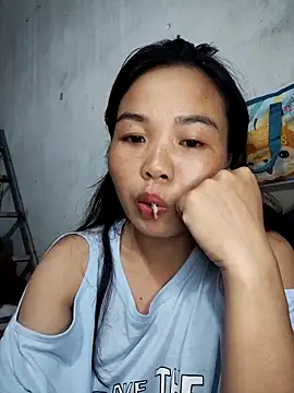 pusi xinh online show from October 15, 4:40 pm