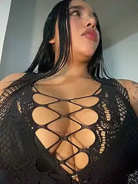mis-violetha online show from May 1, 3:00 am