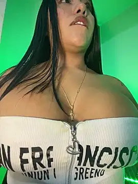 mis-violetha online show from May 15, 2:18 am