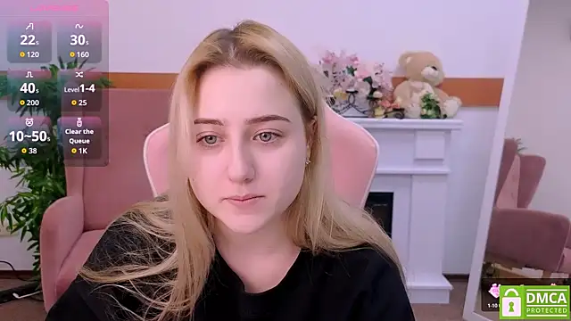 Lulu   Moon online show from March 4, 10:05 pm