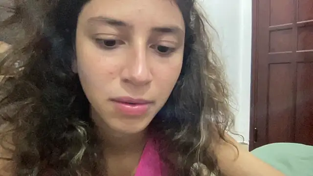 Snapshot of absoluthorrorfield chatting on February 13, 4:36 pm absoluthorrorfield online show from February 13, 4:36 pm