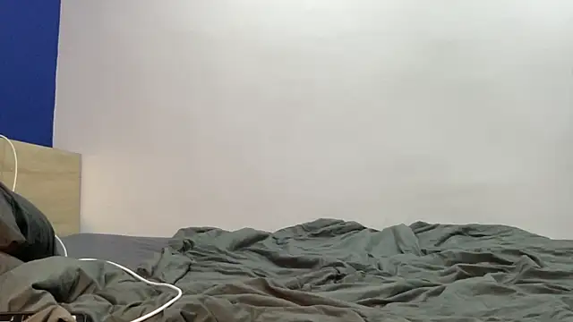 Snapshot of absoluthorrorfield chatting on February 28, 5:47 pm absoluthorrorfield online show from February 28, 5:47 pm