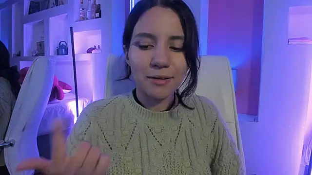 HollyPeach online show from March 26, 7:41 pm