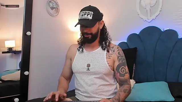 AlukardBig online show from December 5, 1:31 pm