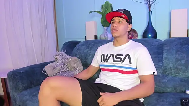 Adrian Volt online show from December 14, 3:12 am