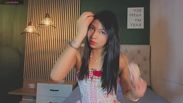 Snapshot of danna_peters chatting on January 5, 8:01 pm danna peters online show from January 5, 8:01 pm